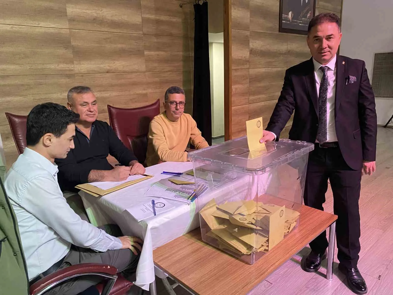 AK Parti Alaşehir’de Fedayi Kozan güven tazeledi