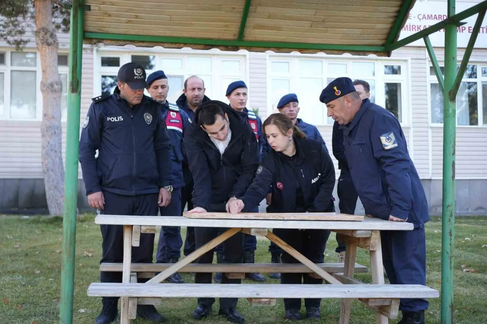 Aladağlar’da kaybolan dağcı ikiz kardeşlerin fotoğrafları ortaya çıktı