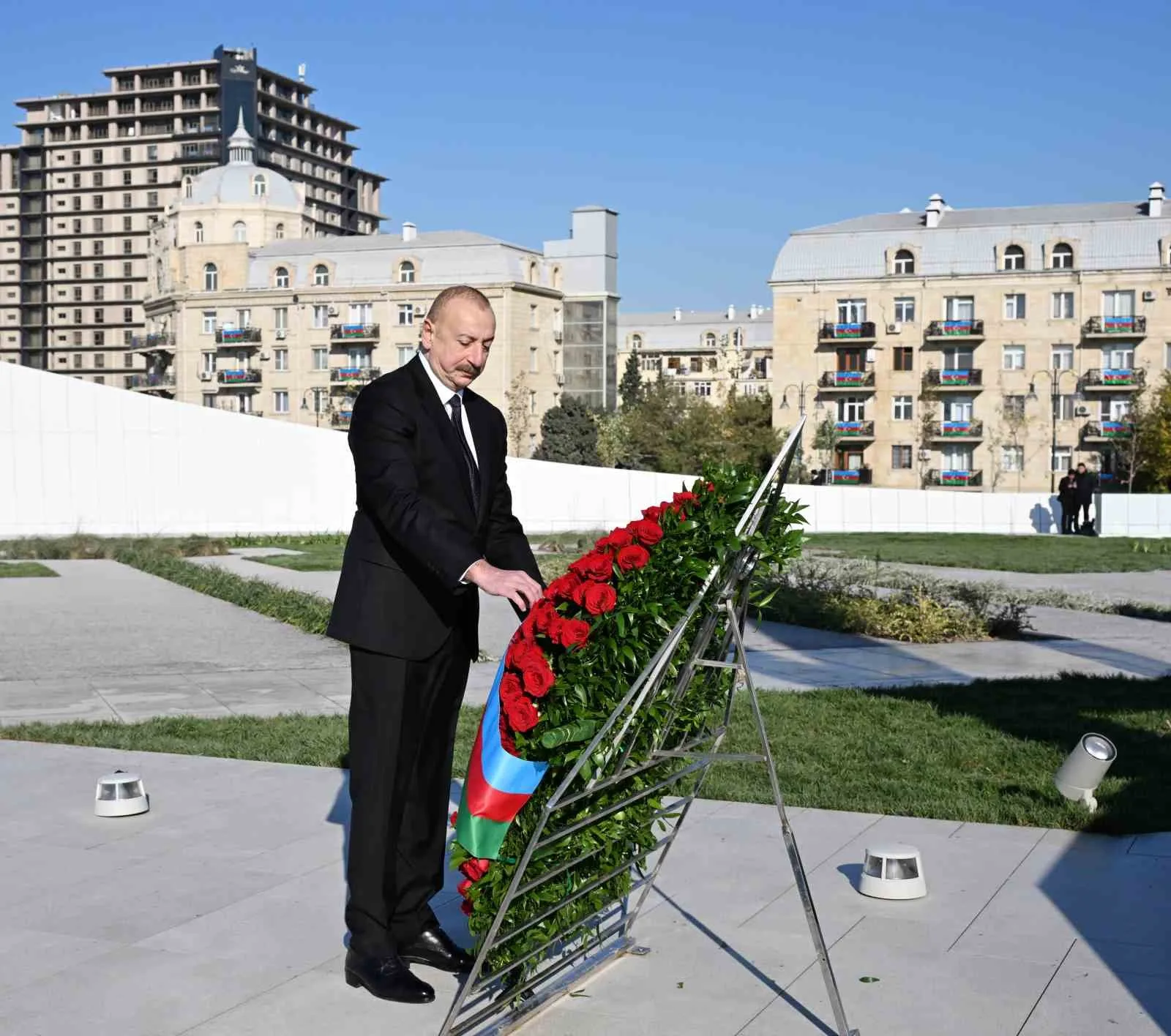 Aliyev: “Bazı Batılı devletlerde yaşayan İslamofobik ve Azerbaycan karşıtı güçler, Ermenistan’ı yeni bir savaşa kışkırtıyor”