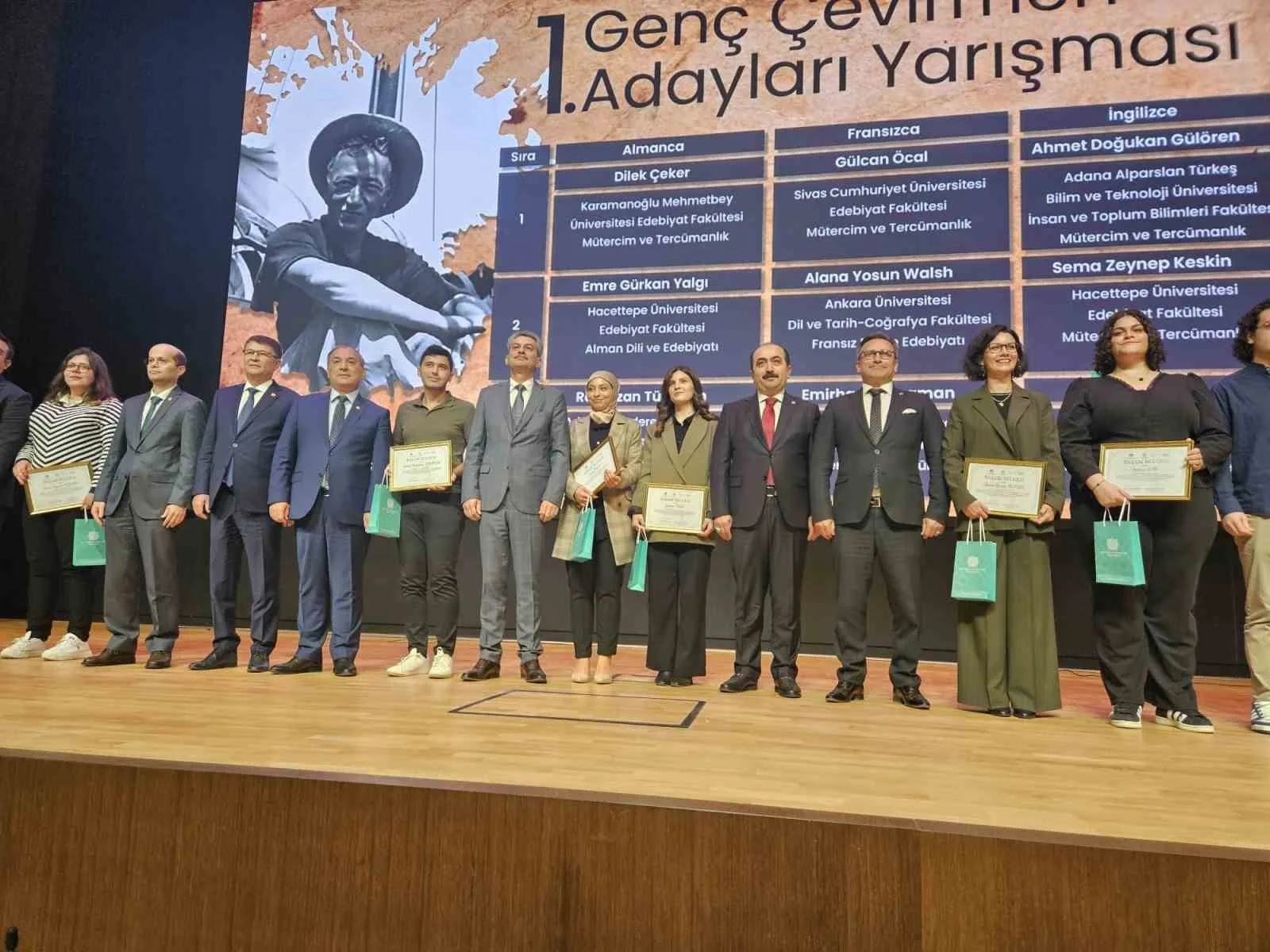 ATÜ’lü öğrenci “1. Genç Çevirmen Adayları Yarışması”nda birinci oldu