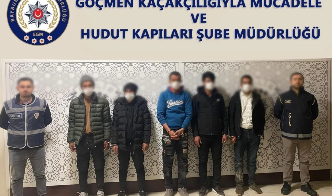 BAYBURT'TA 11 DÜZENSİZ GÖÇMENLE