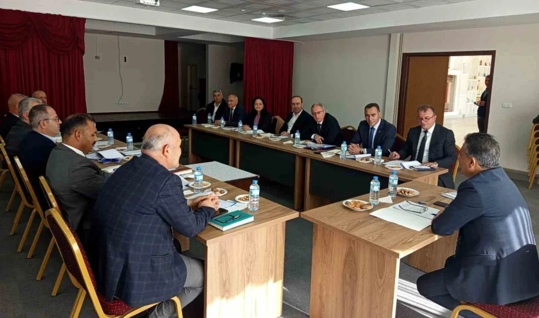 BAYBURT’TA EĞİTİMİ DEĞERLENDİRME TOPLANTISI