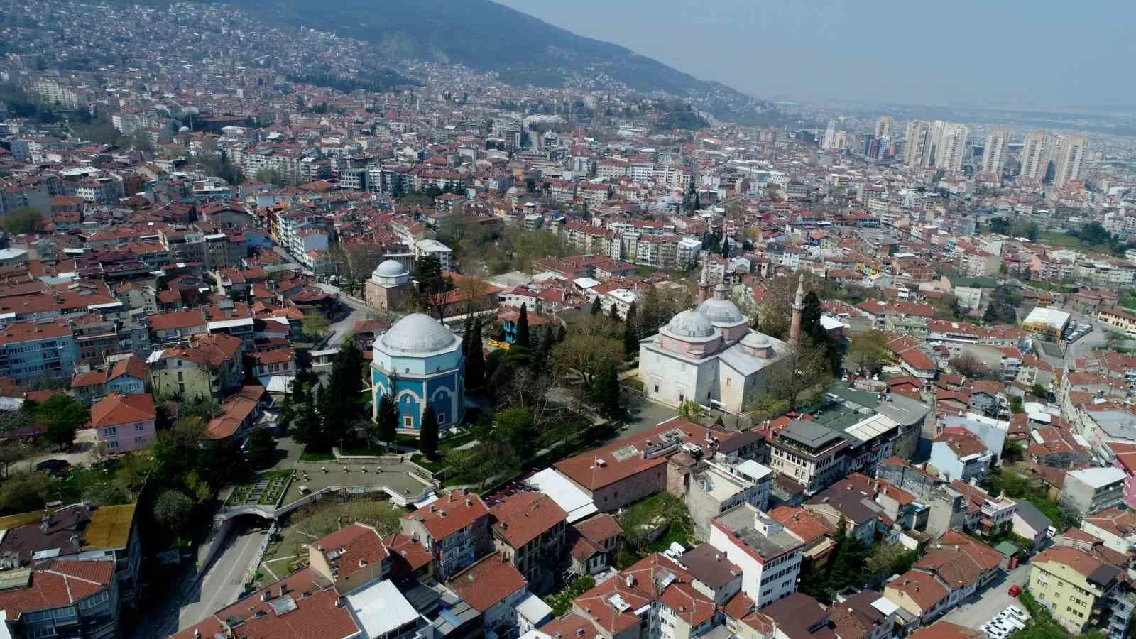 Bursa Büyükşehir Belediyesi tarihi cami ve türbelerden güvenlikçilerin çekileceği iddialarını yalanladı