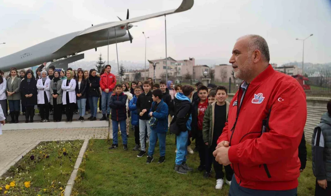 ÖĞRENCİLERİ BAŞARILARINDAN DOLAYI TEBRİK