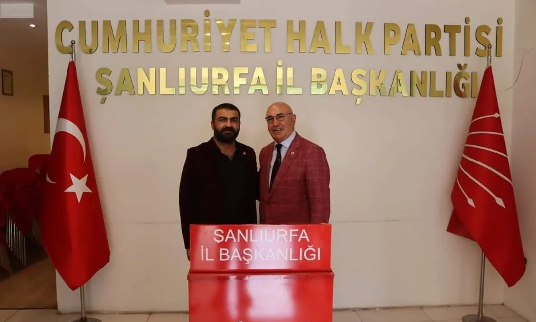 CUMHURİYET HALK PARTİSİ (CHP)