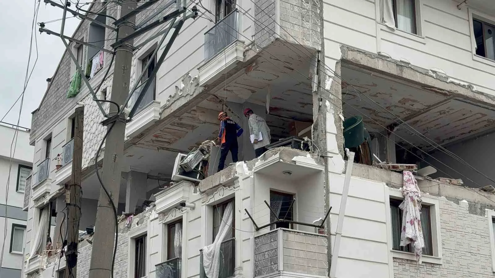 Doğal gaz patlamasında ölü sayısı 2’ye çıktı: 2 çocuk annesi yaşam mücadelesini kaybetti