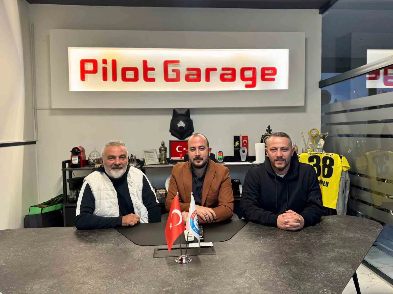 KAYSERİ SÜPER AMATÖR KÜME EKİPLERİNDEN DÖĞERSPOR ANTRENÖR GÖKSEL ZEHİR İLE