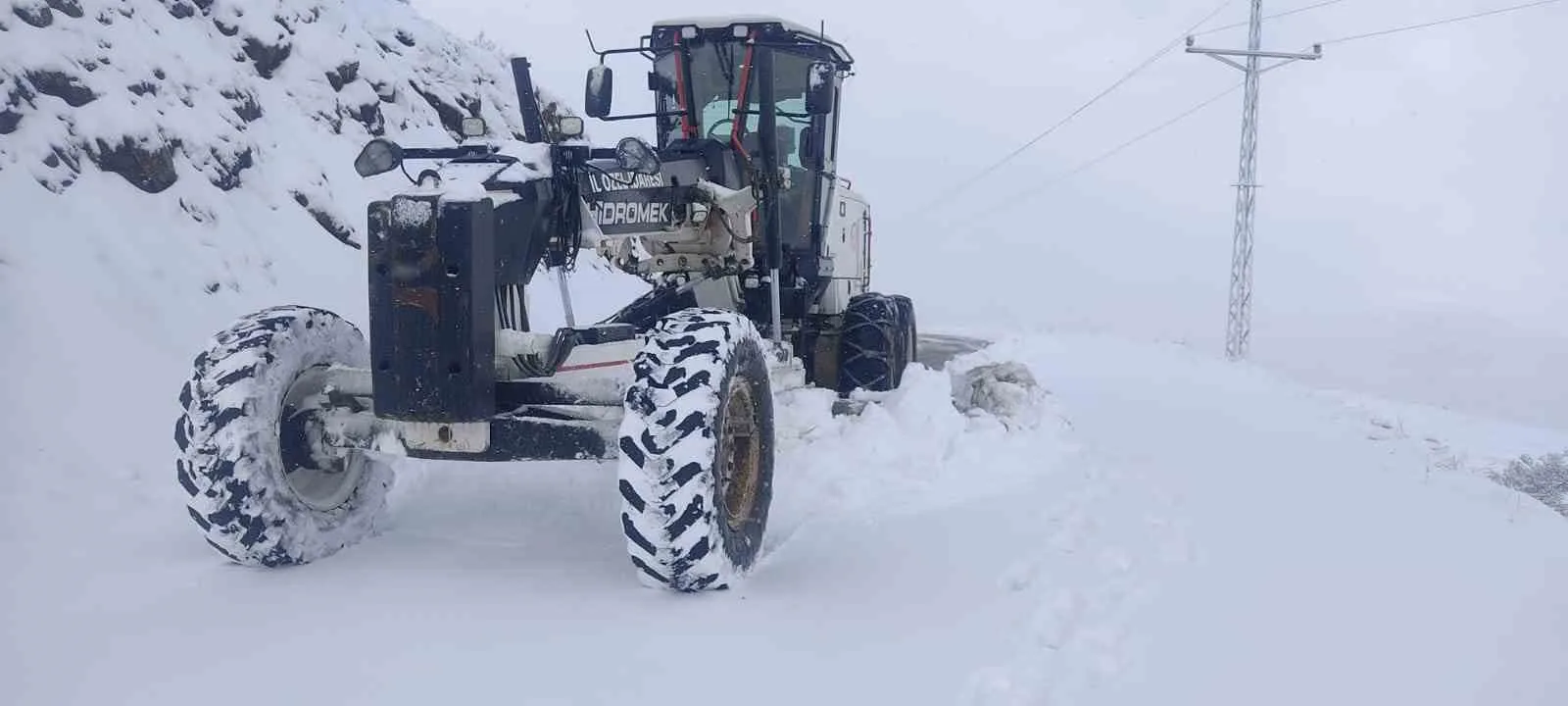 Elazığ’da 127 köy yolu ulaşıma açıldı