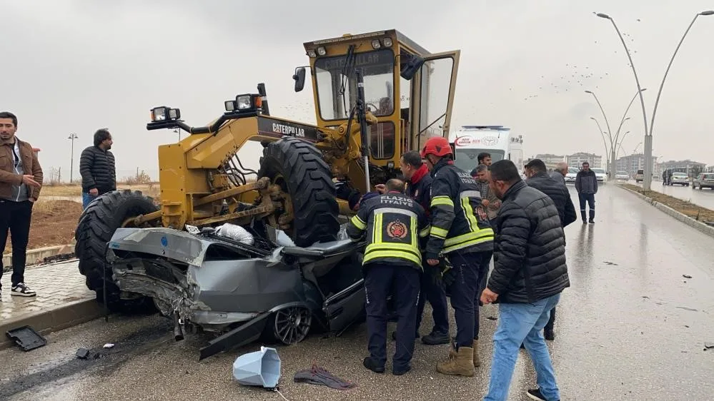 ELAZIĞ’DA KONTROLDEN ÇIKARAK KARŞI