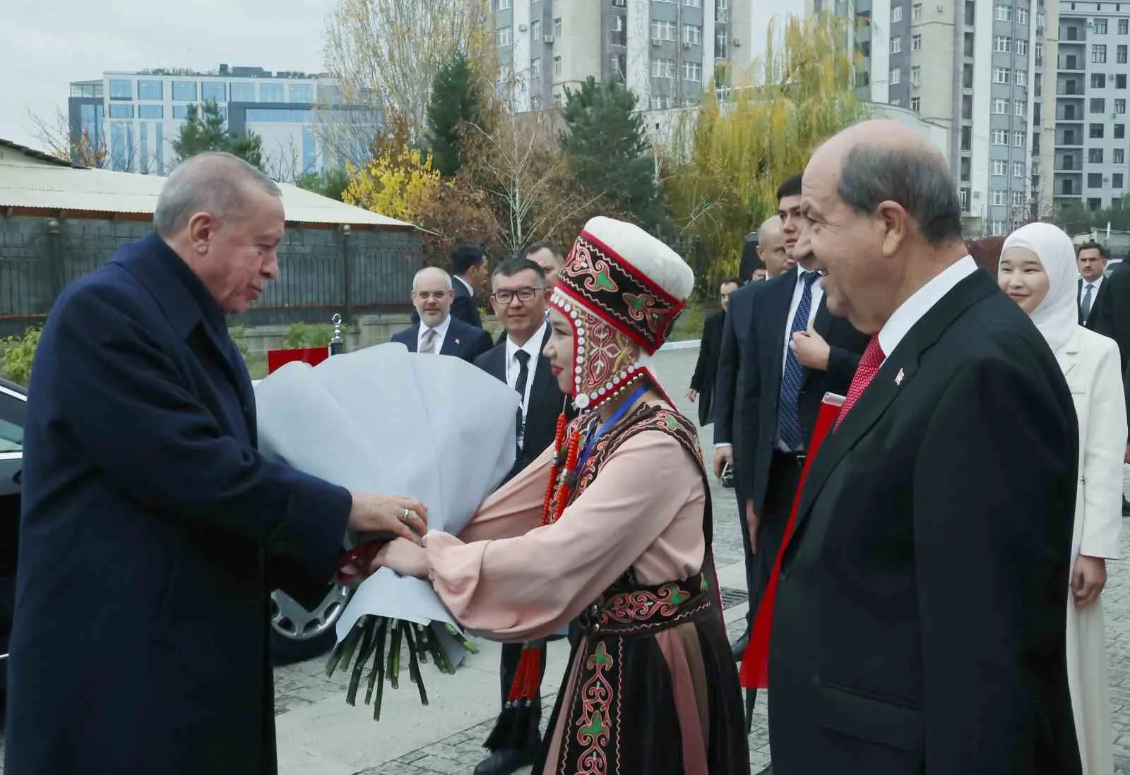 Erdoğan: “Türkiye-Kırgızistan kardeşliğini ve iş birliği ruhunu geleceğe taşımak üzere kararlı adımlar atıyoruz”