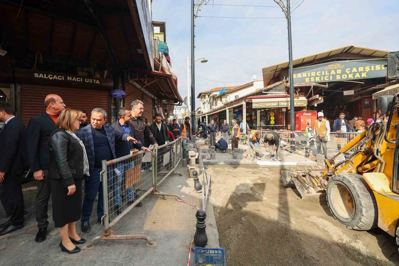 Gaziantep’te Karagöz-Eskisaray caddeleri yeni çehresine kavuşuyor