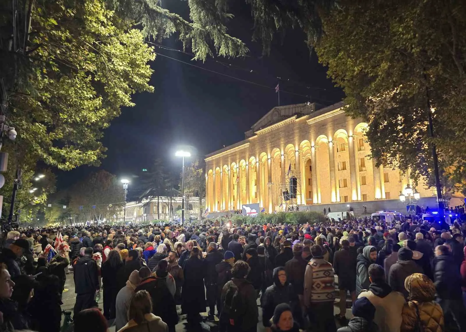 Gürcistan’da seçim sonuçlarını tanımayan muhalefetin protestoları sürüyor