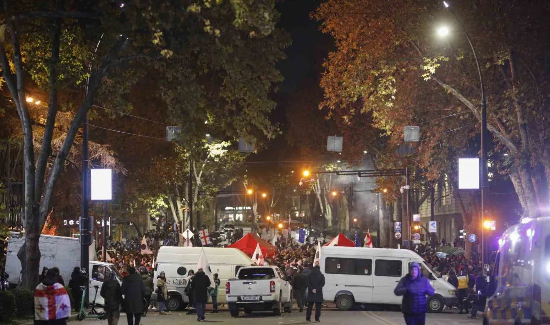 GÜRCİSTAN'IN BAŞKENTİ TİFLİS'İN MERKEZİNDEKİ