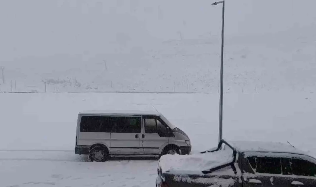 HAKKARİ’NİN MERGABÜTAN KAYAK MERKEZİNDE