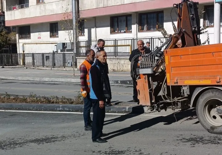 HAKKARİ’DE ŞEHİR İÇERİSİNDEKİ CADDE