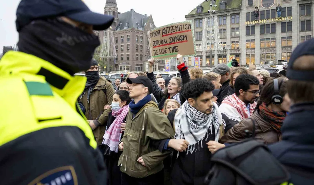 HOLLANDA'NIN BAŞKENTİ AMSTERDAM'DA FİLİSTİN'E