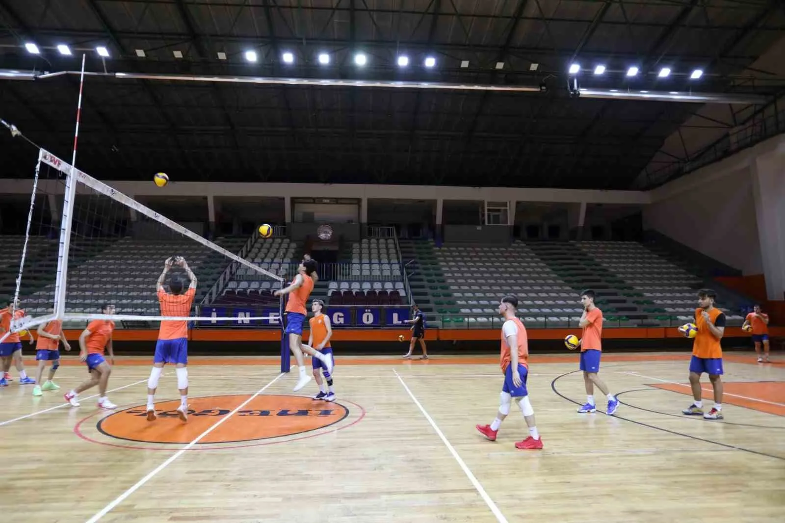 İnegöl Belediyespor Yenişehir Belediye’ye hazırlanıyor