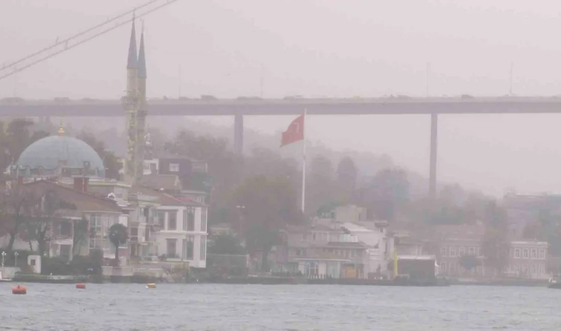 İSTANBUL'DA GÜNÜN AYDINLANMASIYLA BERABER