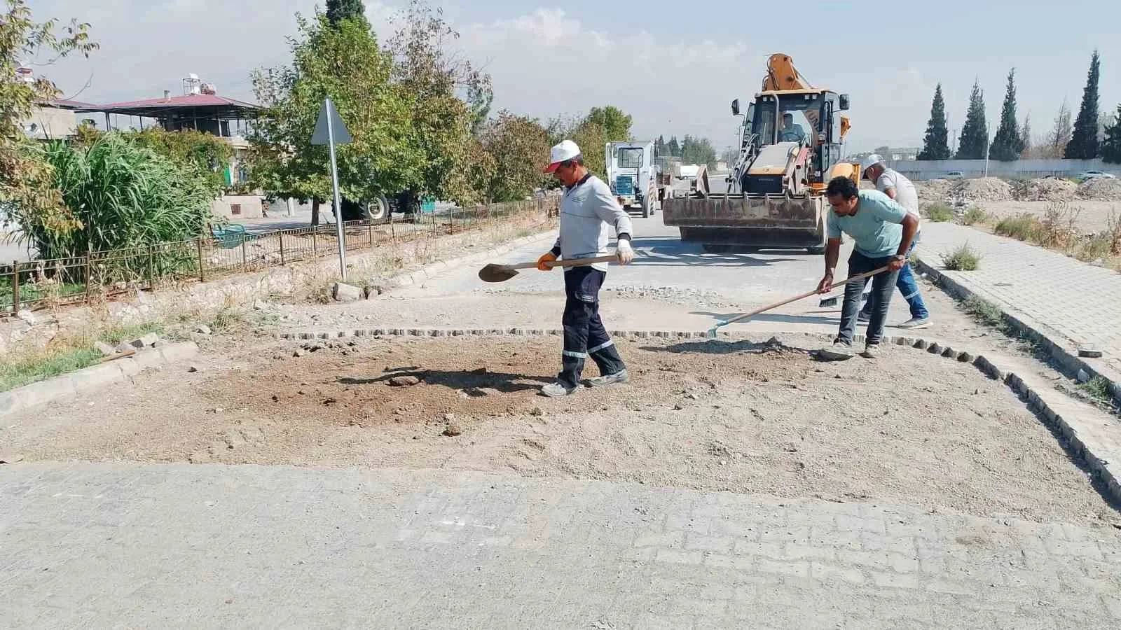 Kahramanmaraş’ta 11 ilçede yol bakım, onarım ve yenileme çalışmaları sürüyor