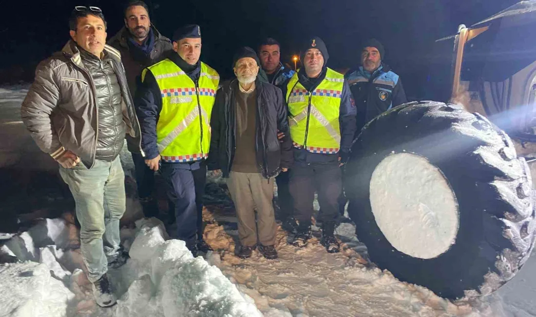 MALATYA'DA KARDAN YOLLARIN KAPANMASI