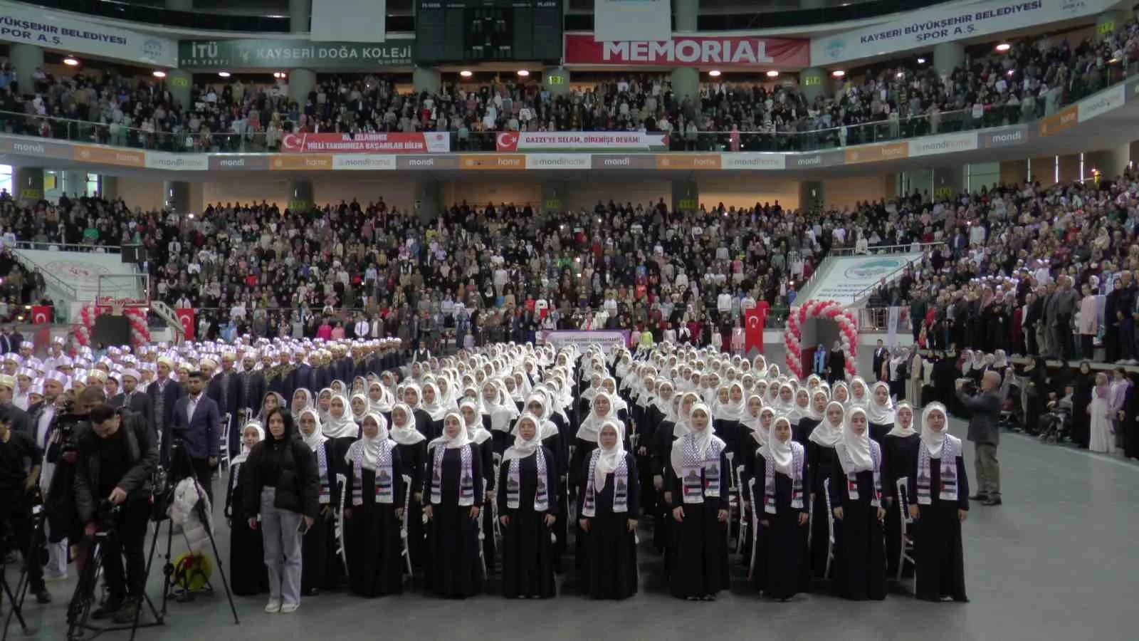 KAYSERİ İL MÜFTÜLÜĞÜ TARAFINDAN DÜZENLENEN PROGRAM İLE KENTTE BULUNAN KUR'AN