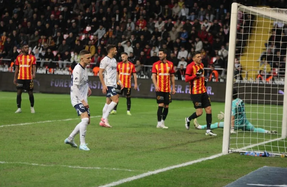 KAYSERİSPOR, SÜPER LİG'DE GERİDE