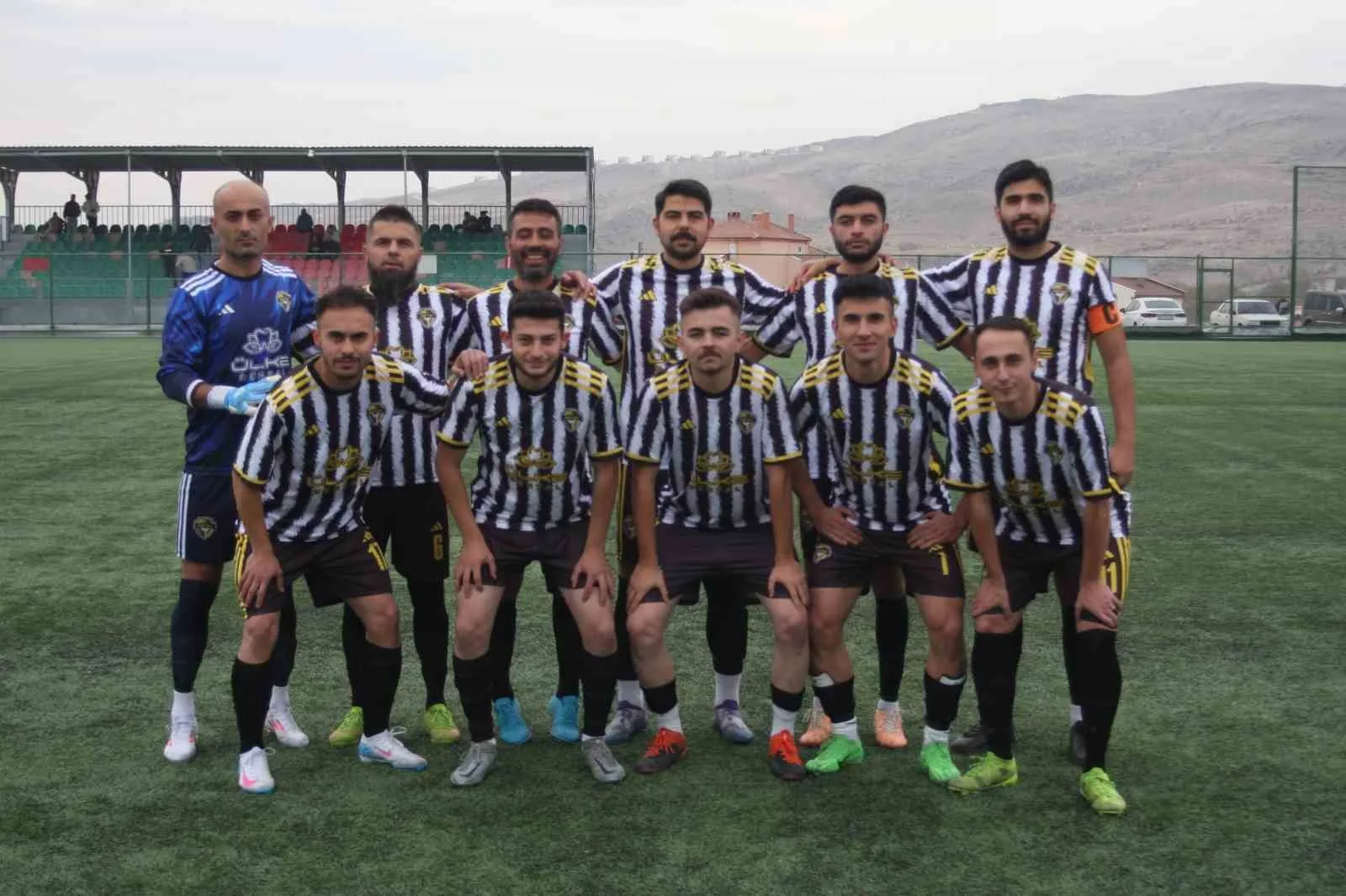 KAYSERİ SÜPER AMATÖR KÜME B  GRUBU EKİPLERİNDEN KOCASİNAN ŞİMŞEKSPOR;