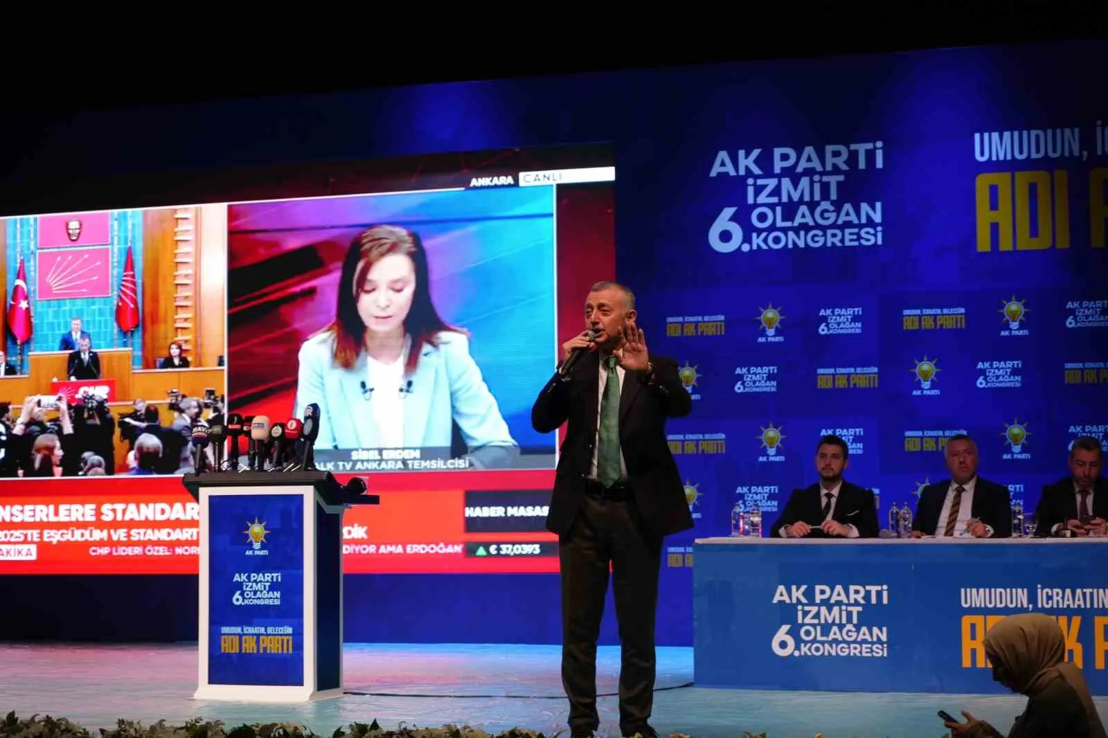 Konser tartışmaları sürüyor: “Siz önce çöp toplayın”