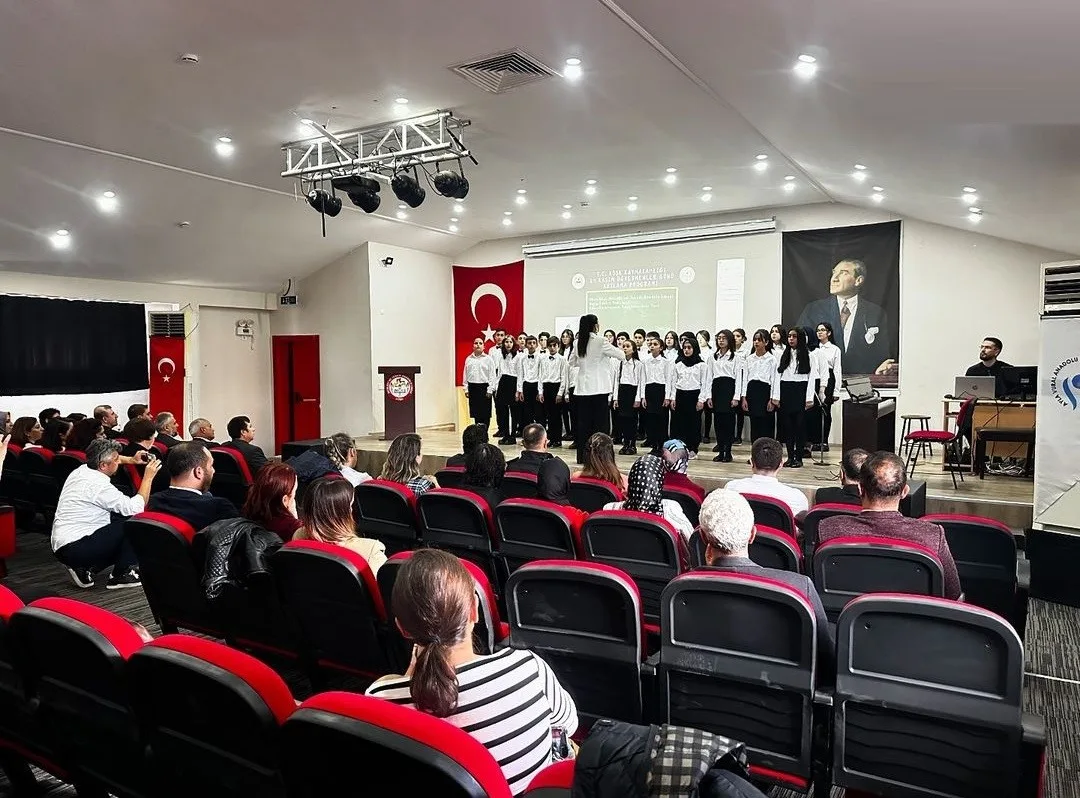 Köşk’te öğretmenler günü kutlandı