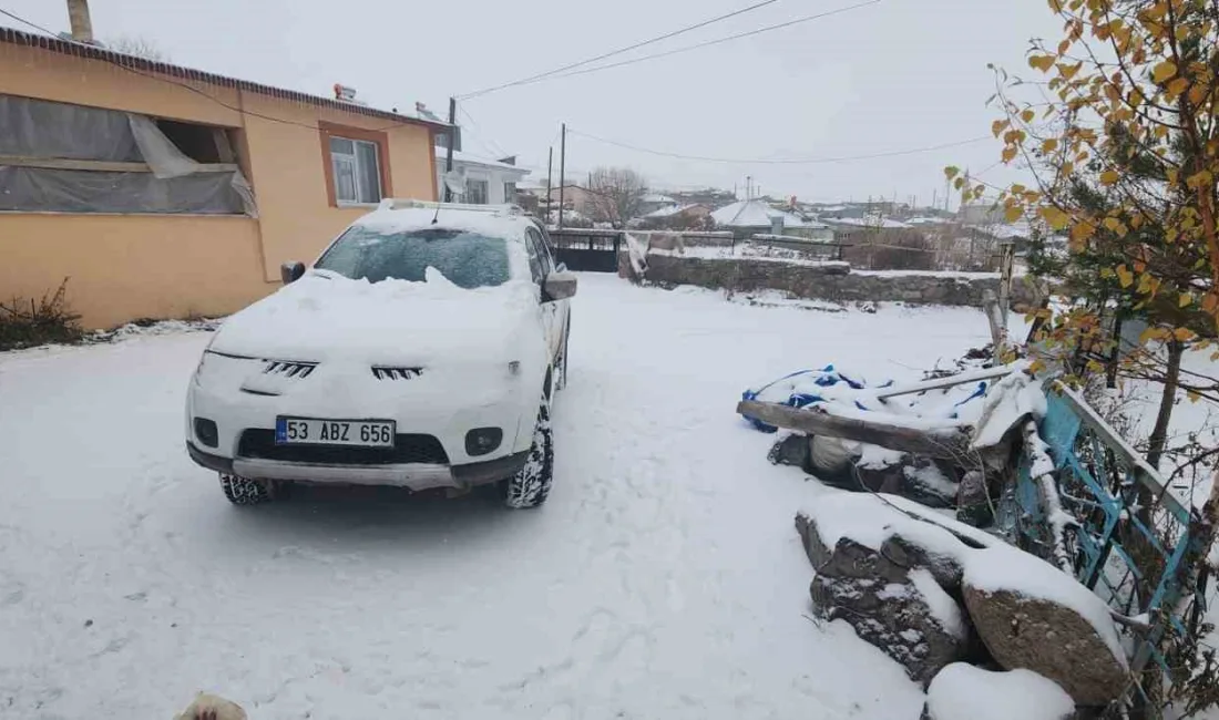 KÖYLÜLER GÜNE KAR YAĞIŞI