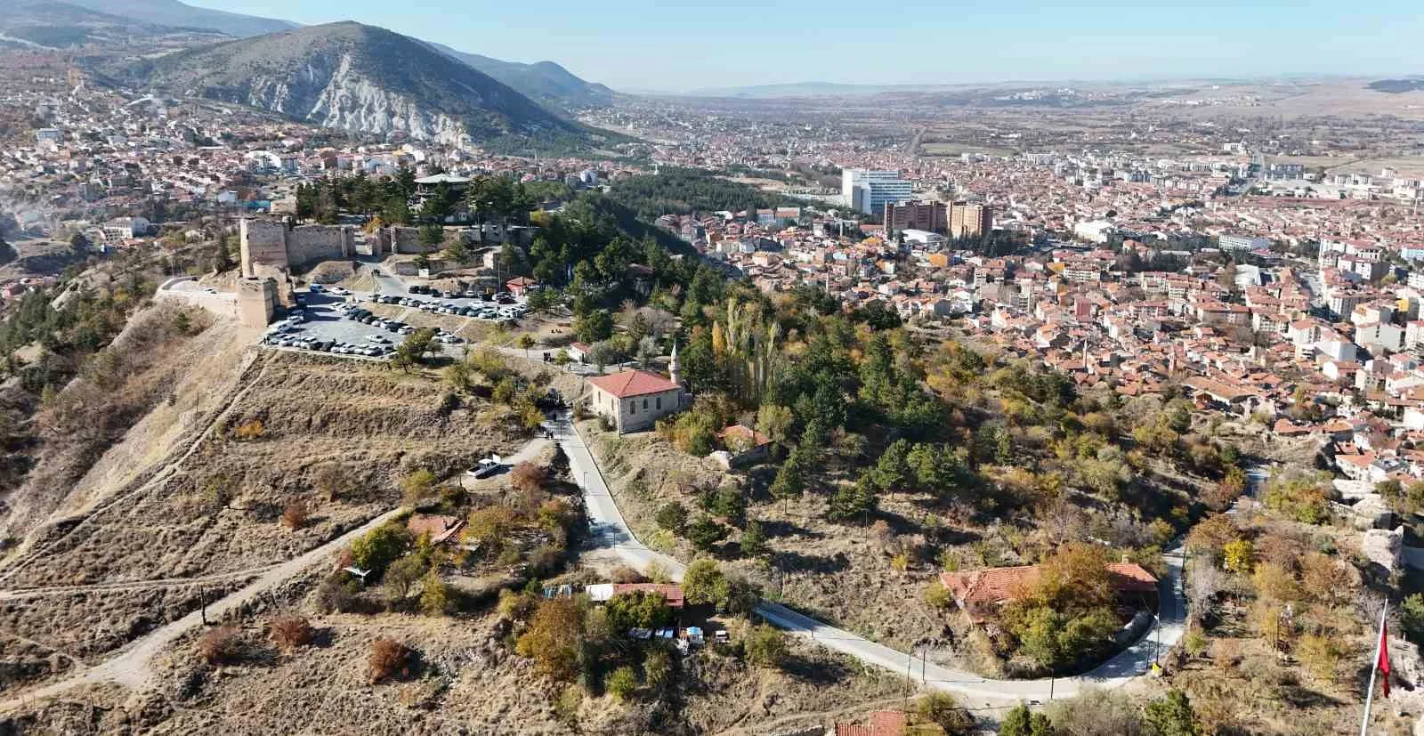 Kütahya’da ’Tarihi ve Doğayı Buluşturan Hisar Yürüyüş Yolu’nun ikinci etabı açıldı