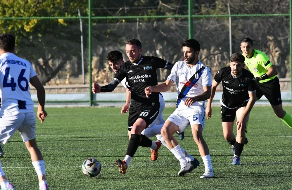 KAYSERİ SÜPER AMATÖR KÜME B GRUBU LİDERİ ESEN METALSPOR, BU