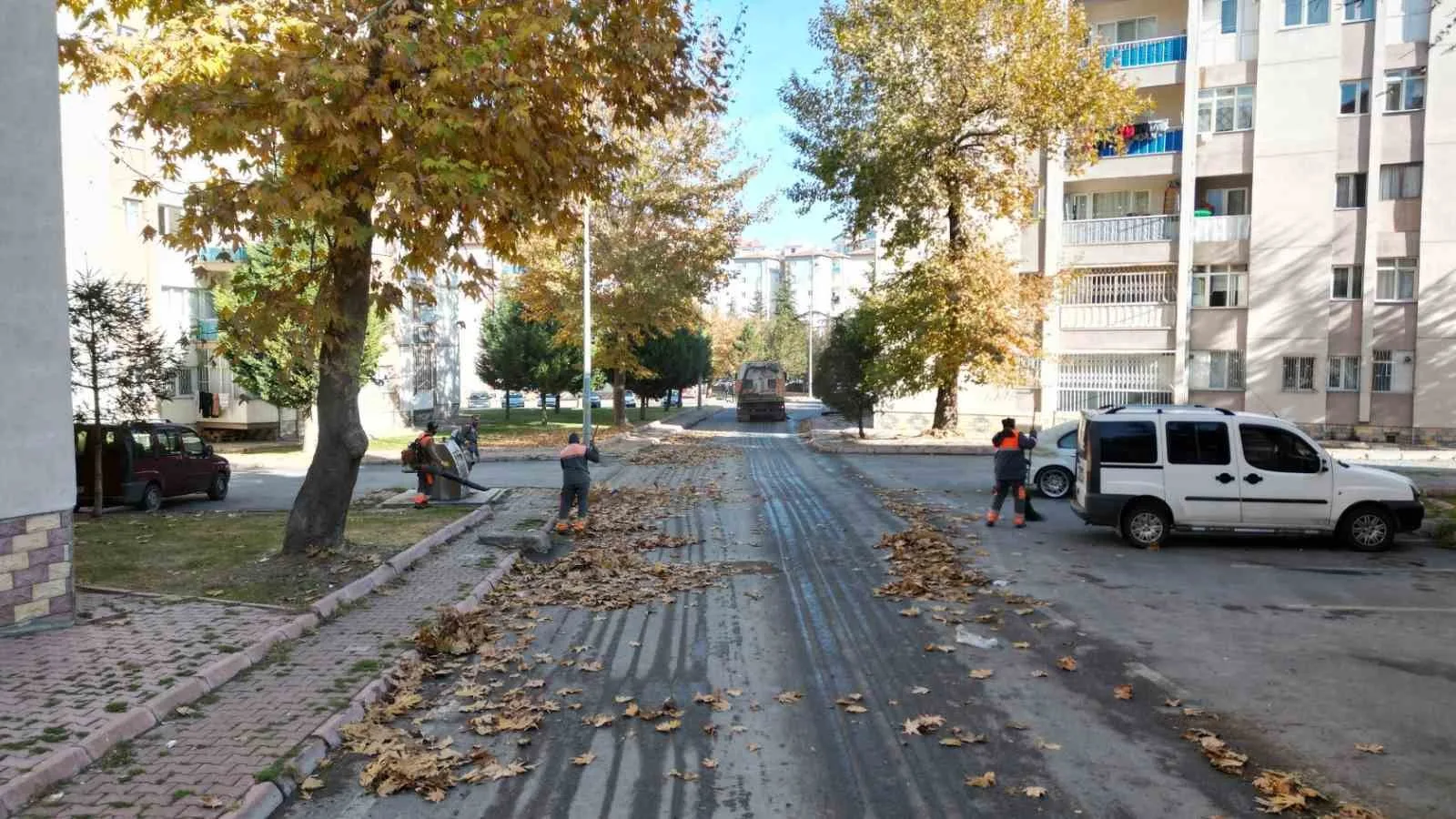 MELİKGAZİ BELEDİYESİ, YAKLAŞAN KIŞ AYLARINA HAZIRLANMAK VE OLUMSUZ HAVA ŞARTLARINDA