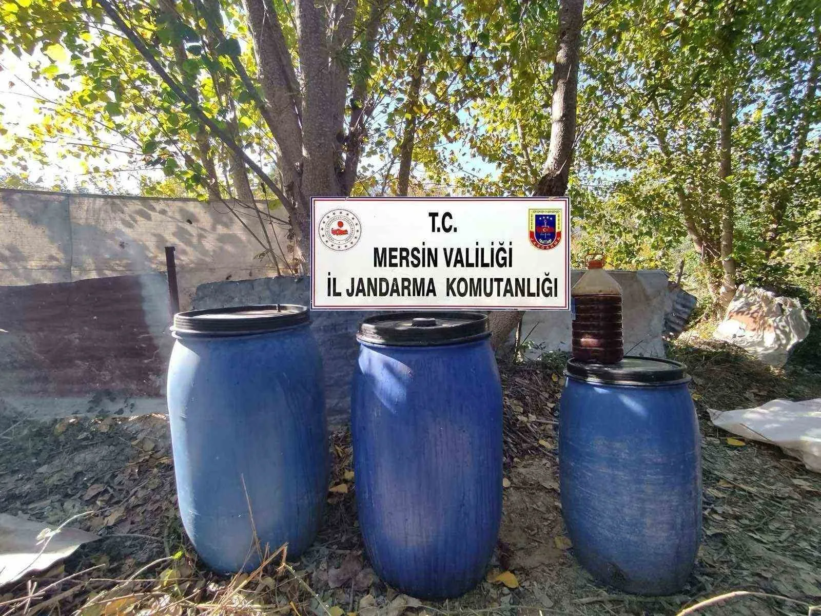 Mersin’de 510 litre sahte içki ele geçirildi