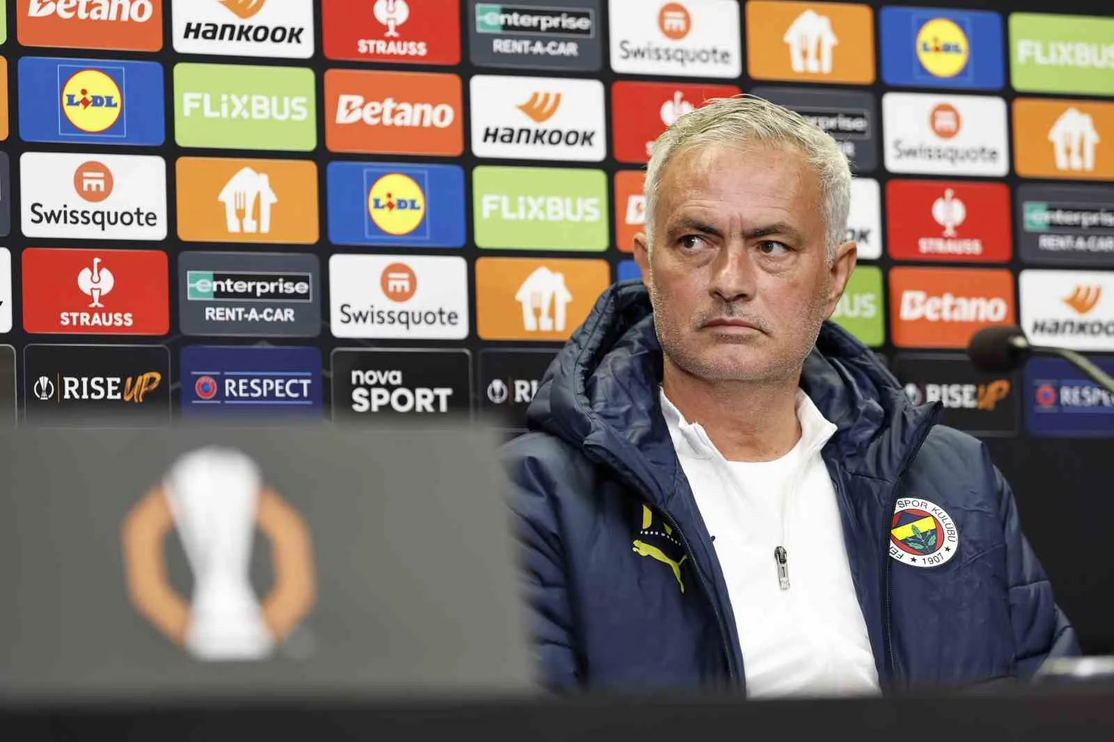 Mourinho: “Yarın iyi bir maç olması için her koşul var”