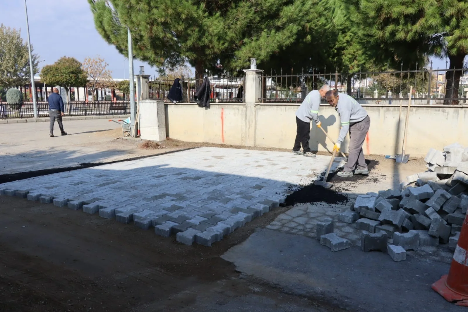 Nazilli Belediyesi, Yeşilyurt’taki yol çalışmalarını tamamladı