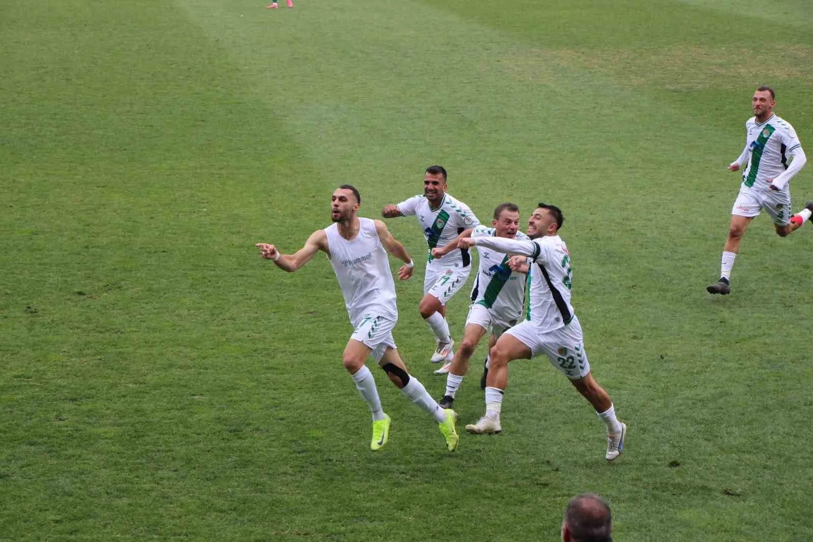 Nesine 3. Lig: Amasyaspor: 3 – İnegöl Kafkasspor: 1