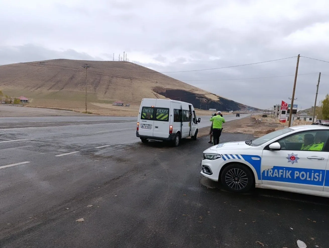 Patnos’ta öğrenci taşıma araçlarında güvenlik denetimi yapıldı