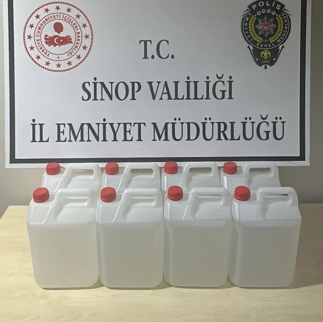 Sinop’ta 40 litre etil alkol ele geçirildi