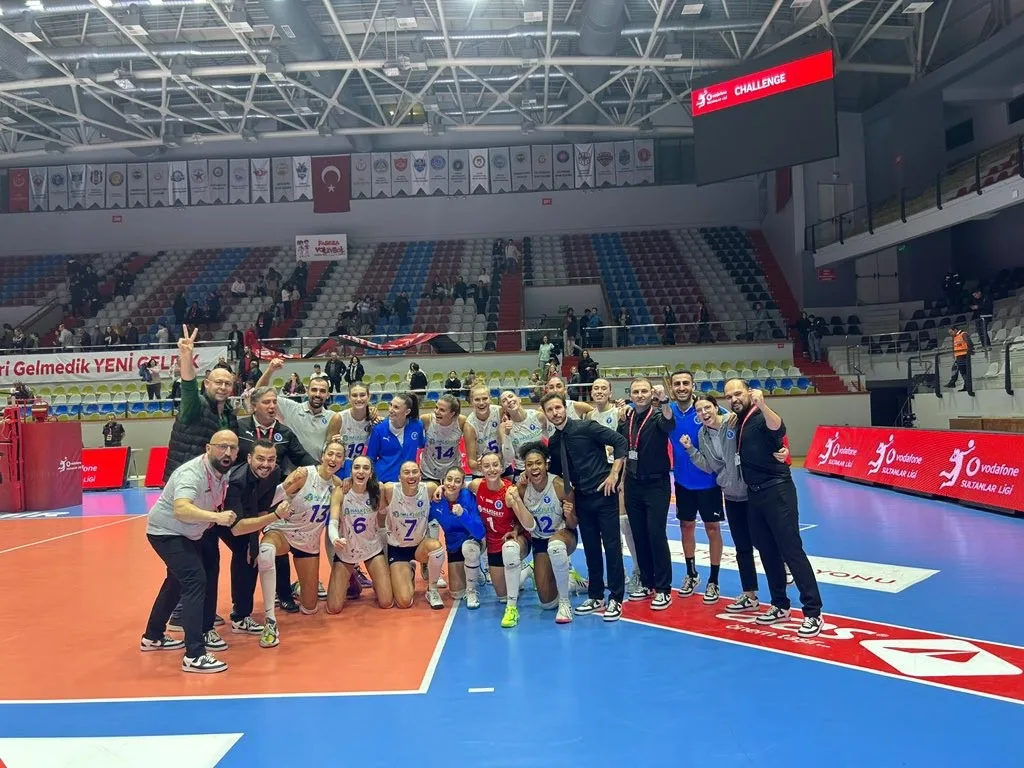 Sultanlar Ligi: Aras Kargo SK: 2 – Aydın Büyükşehir Belediyespor: 3