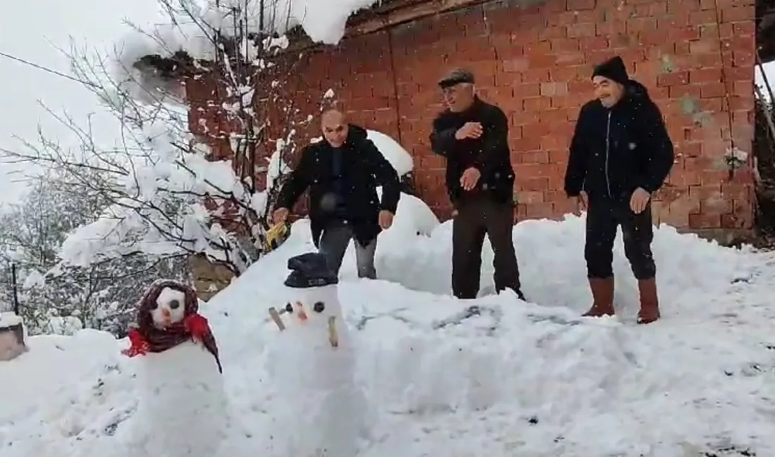 TOKAT’IN REŞADİYE İLÇESİNDE VATANDAŞLAR,