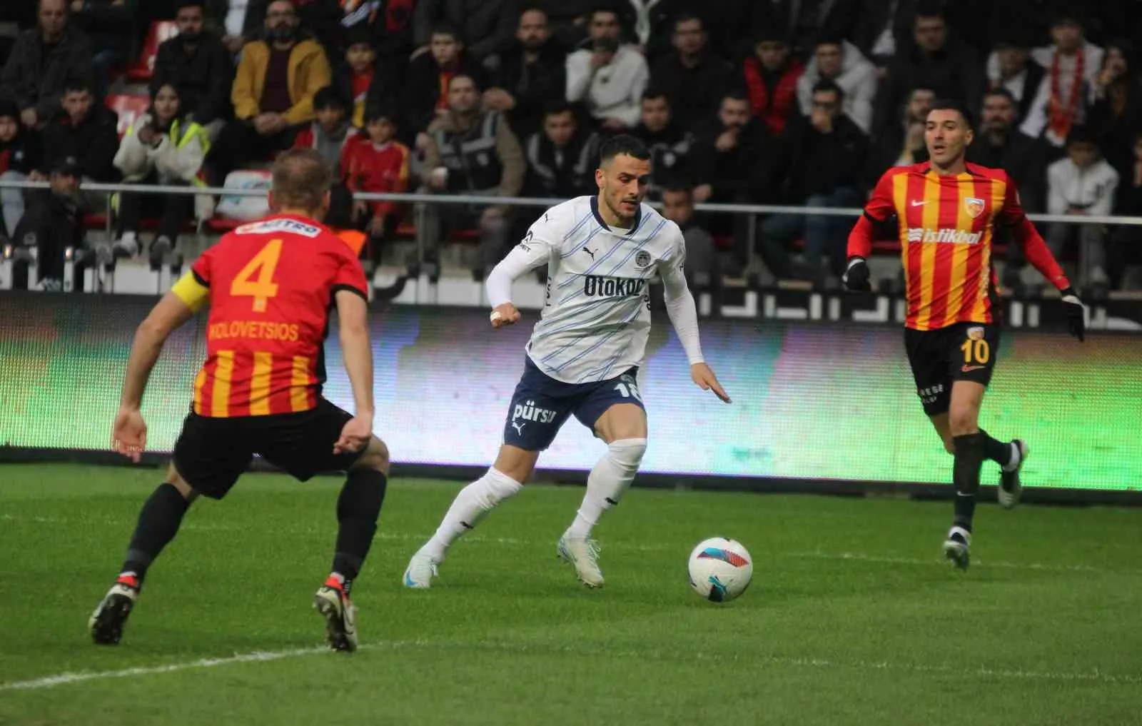 TRENDYOL SÜPER LİG'İN 13. HAFTASINDA KAYSERİSPOR, KONUK ETTİĞİ FENERBAHÇE'YE 6-2