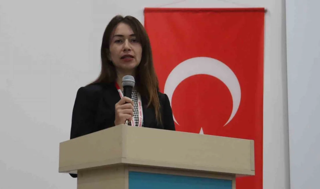 NEFROLOJİ UZMANI DOÇ. DR. SÜMEYRA KOYUNCU VE EKİBİ, ÖĞRENCİLERLE BULUŞARAK