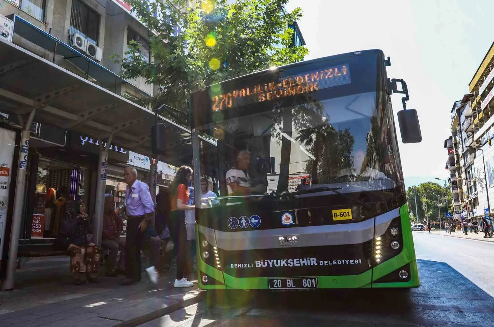 Yaşlı ve Engelli Denizli Kart’ta vize dönemi başladı