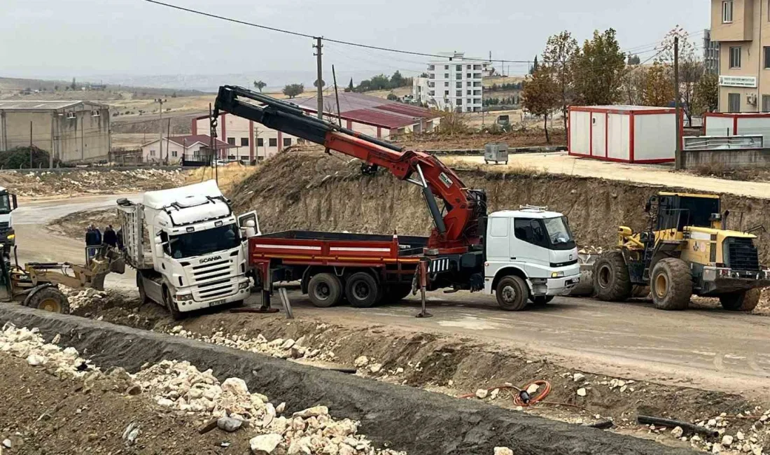 ADIYAMAN’IN BESNİ İLÇESİNDE YOLDAN