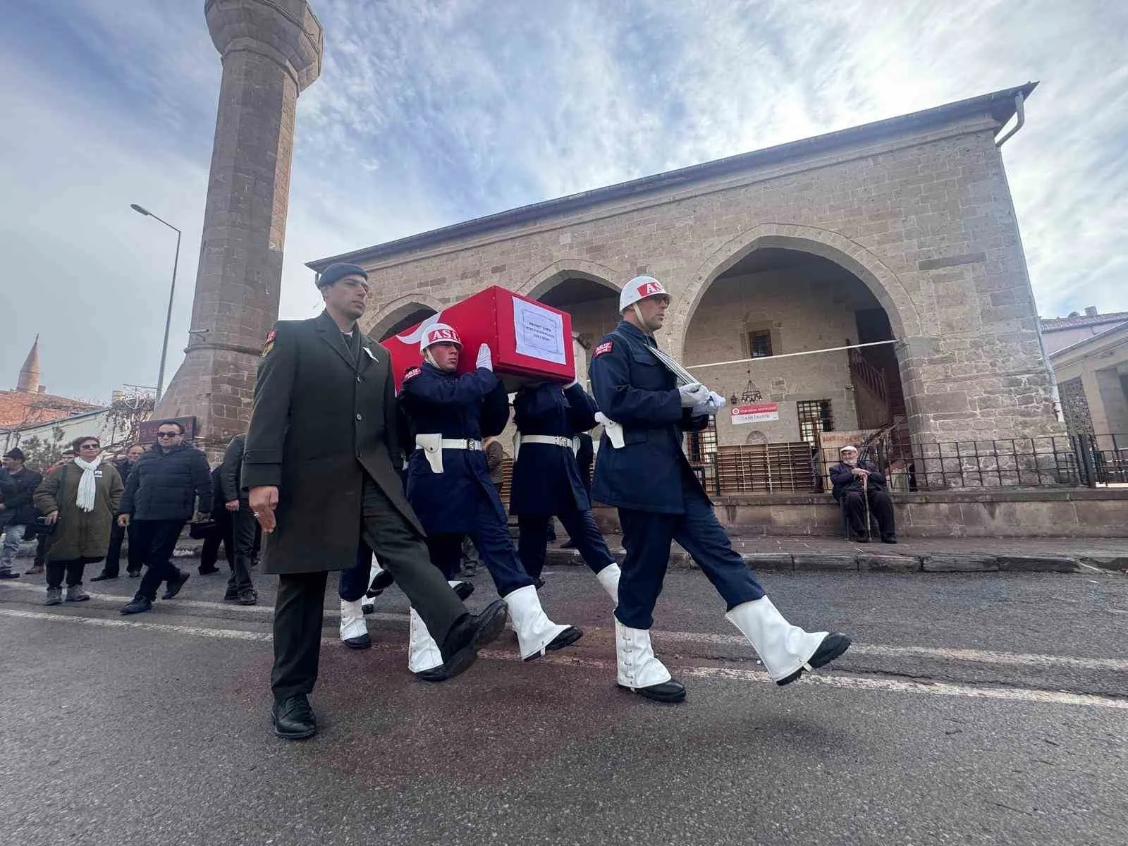 ANADOLU AJANSI (AA) KAYSERİ MUHABİRİ HAKAN CAN ŞAHİN'İN BABASI EMEKLİ