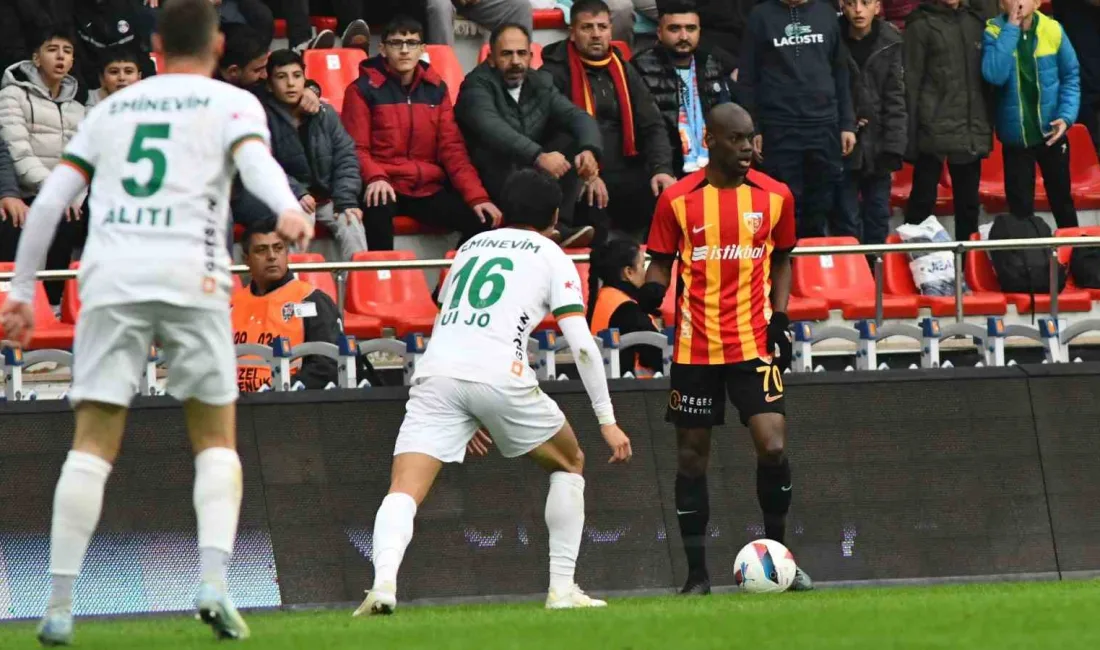 KAYSERİSPOR'UN PORTEKİZLİ FUTBOLCUSU AYLTON BOA MORTE LİGDEKİ ÜÇÜNCÜ GOLÜNÜ KAYDETTİ