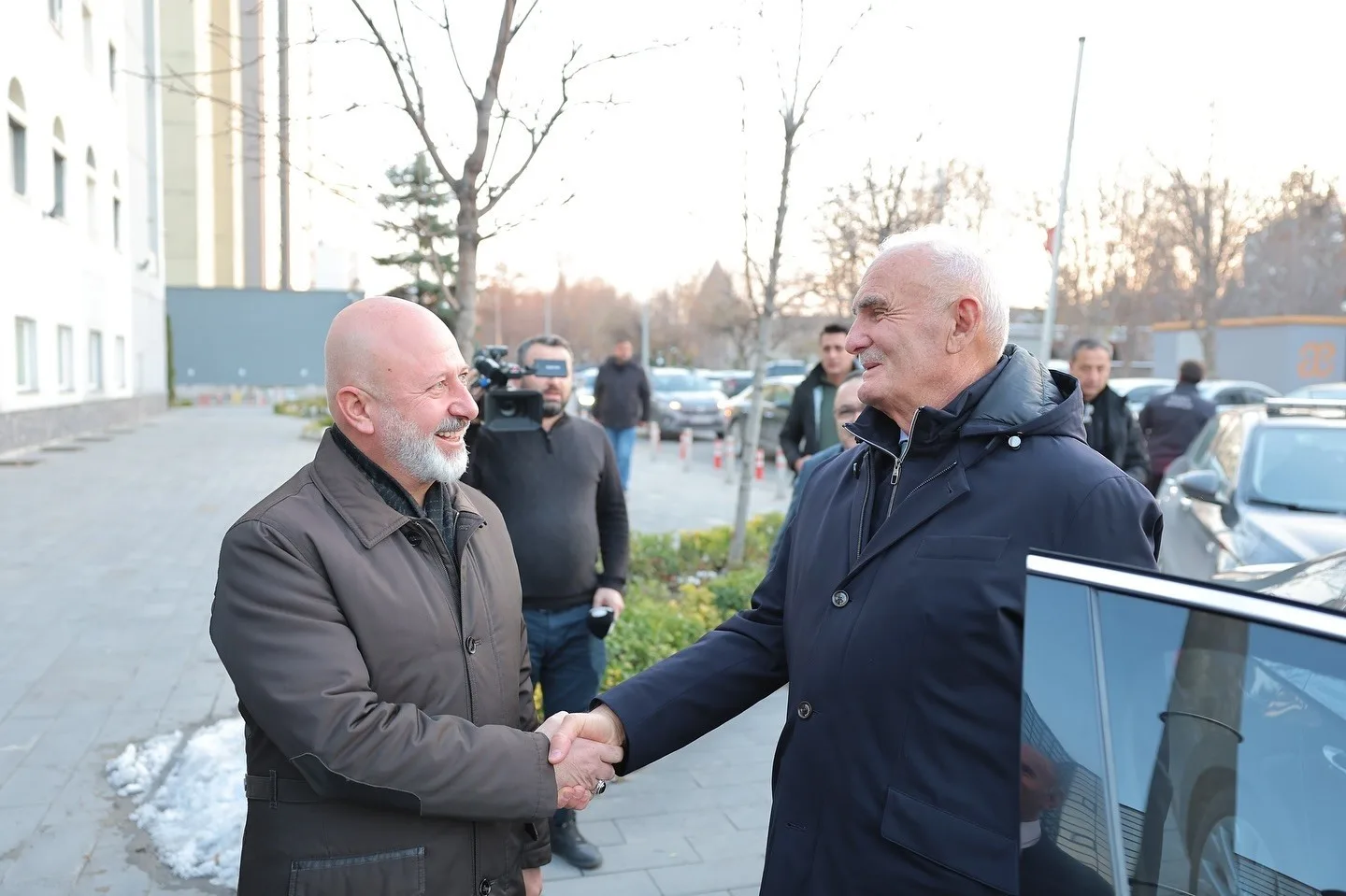 KOCASİNAN BELEDİYE BAŞKANI AHMET ÇOLAKBAYRAKDAR; AK PARTİ GENEL BAŞKAN YARDIMCISI