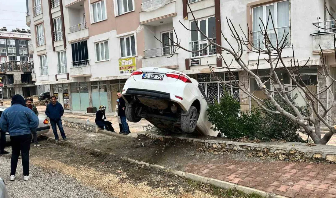 ADIYAMAN’IN BESNİ İLÇESİNDE SÜRÜCÜSÜNÜN