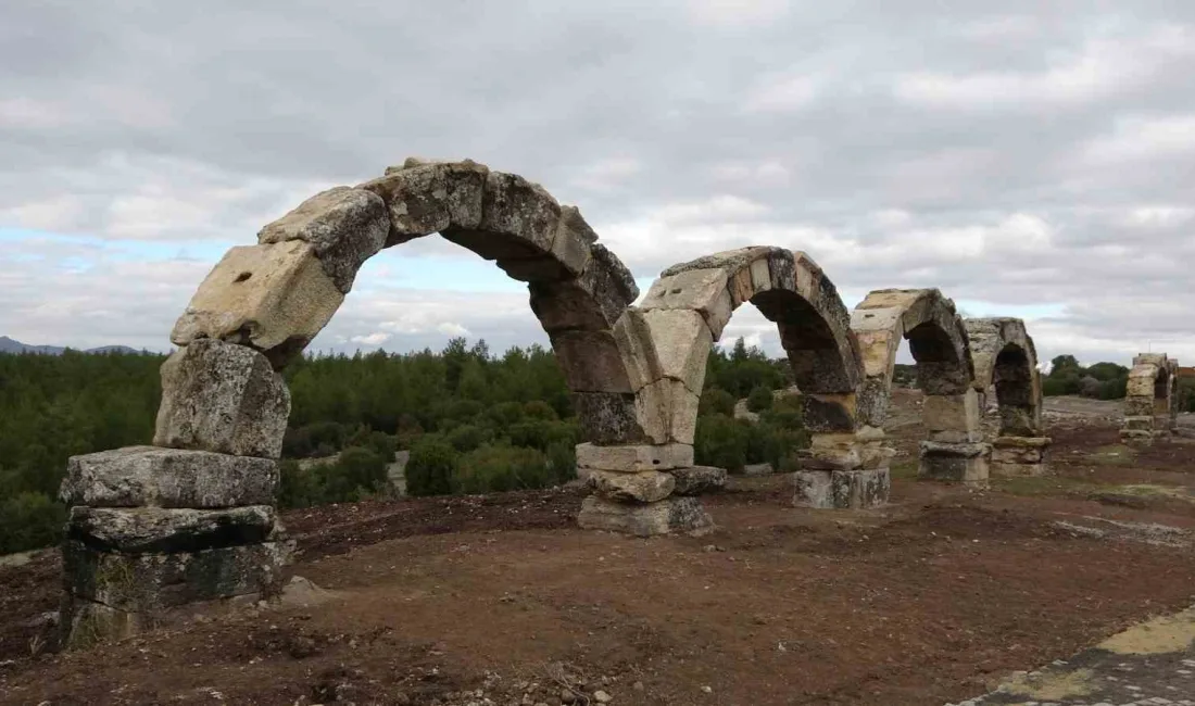 UŞAK'IN ULUBEY İLÇESİ SÜLÜMENLİ KÖYÜ SINIRLARI İÇERİSİNDE BULUNAN BLAUNDUS ANTİK